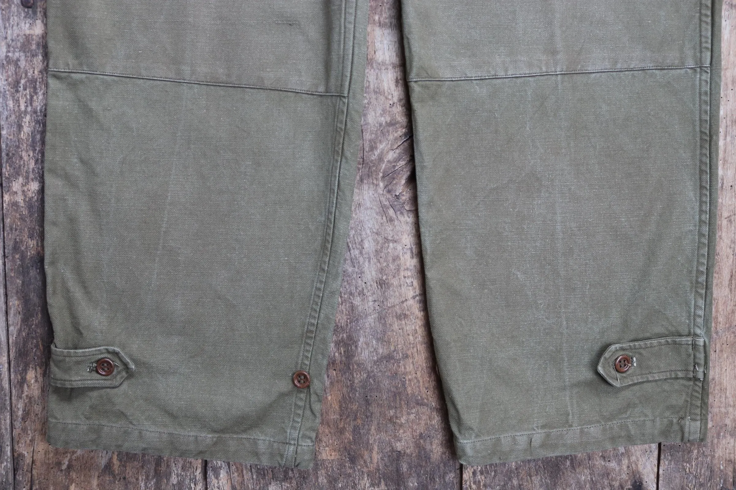 Vintage French military workwear trousers - 1950s 40s cargo pants - M47 - khaki green cotton army overalls - 35” x 30”