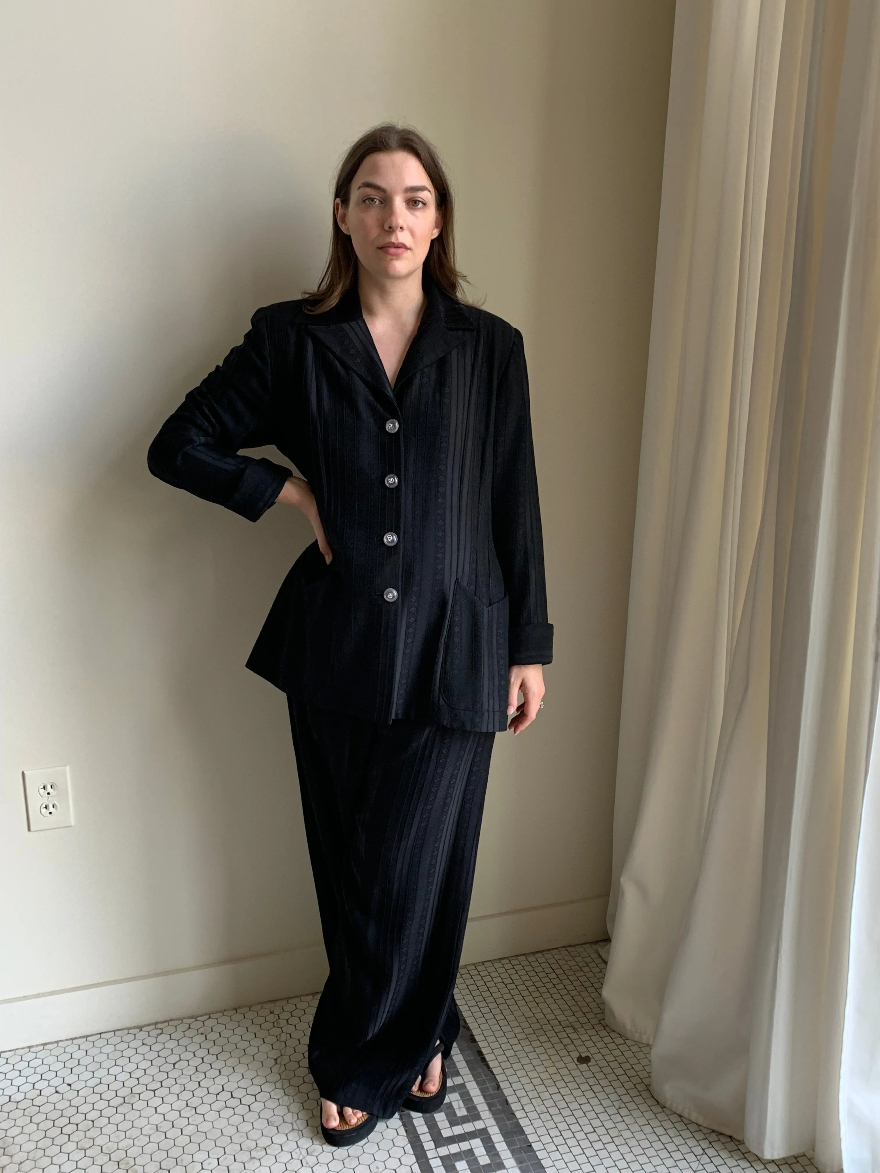 Zelda black suit
