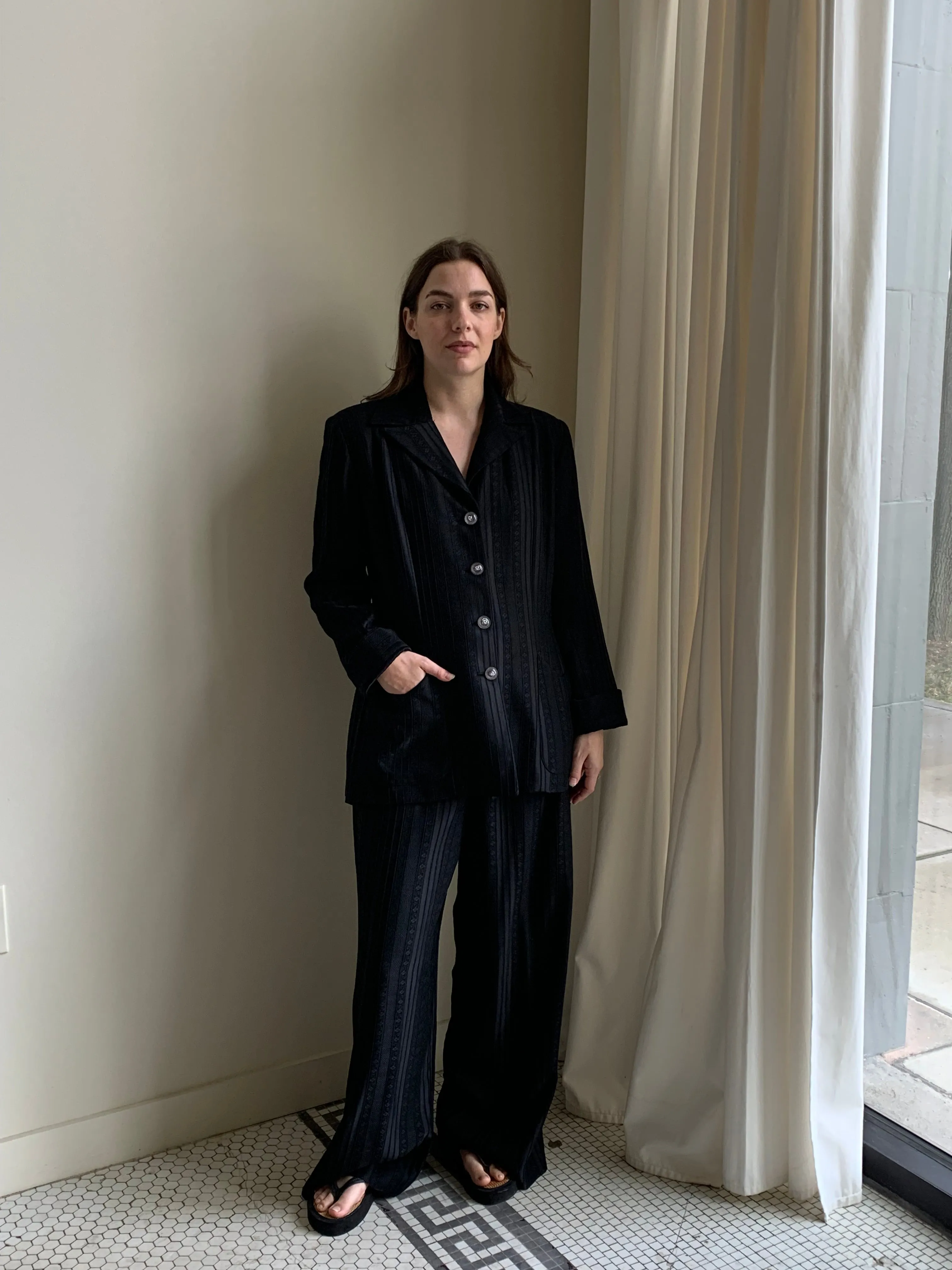 Zelda black suit