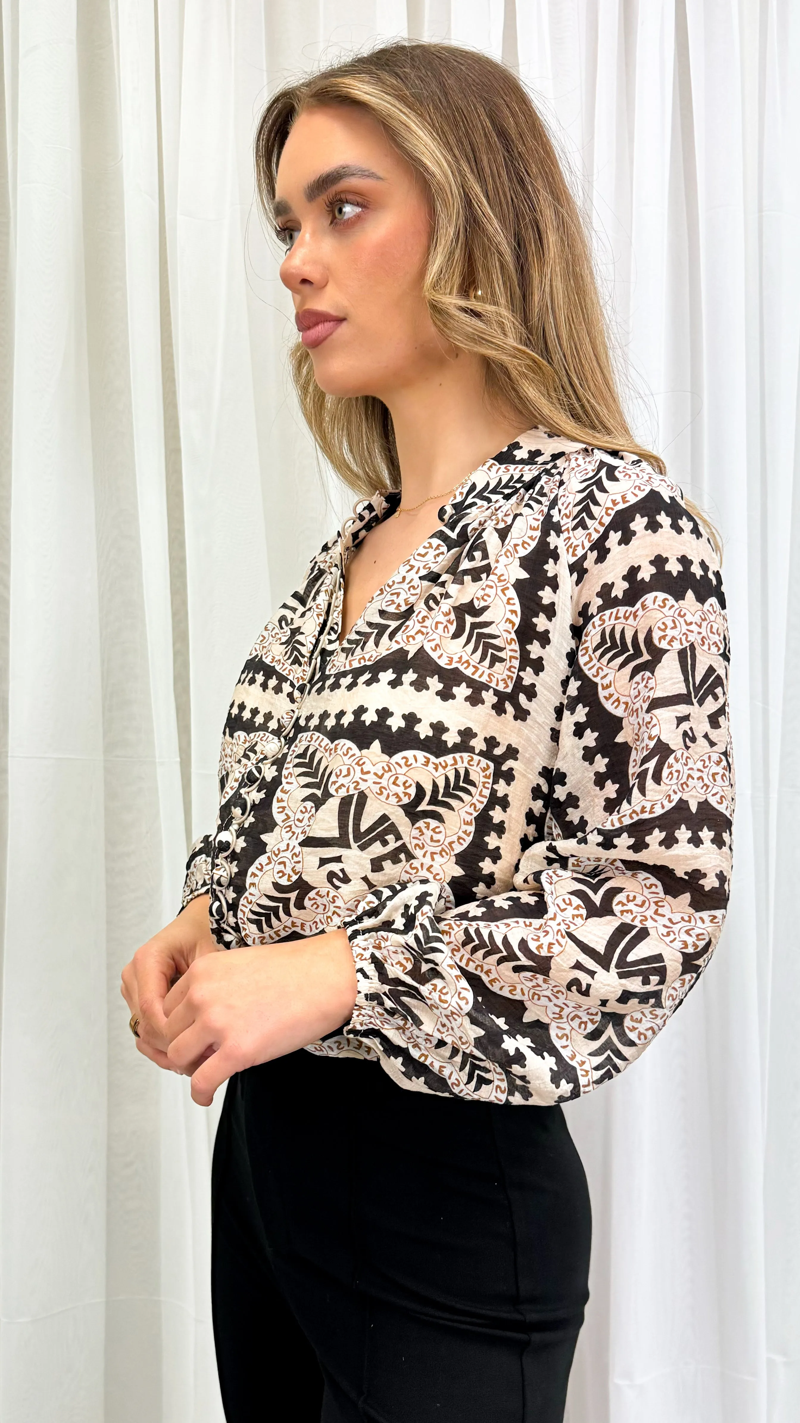 ZESTON BLOUSE - BLACK